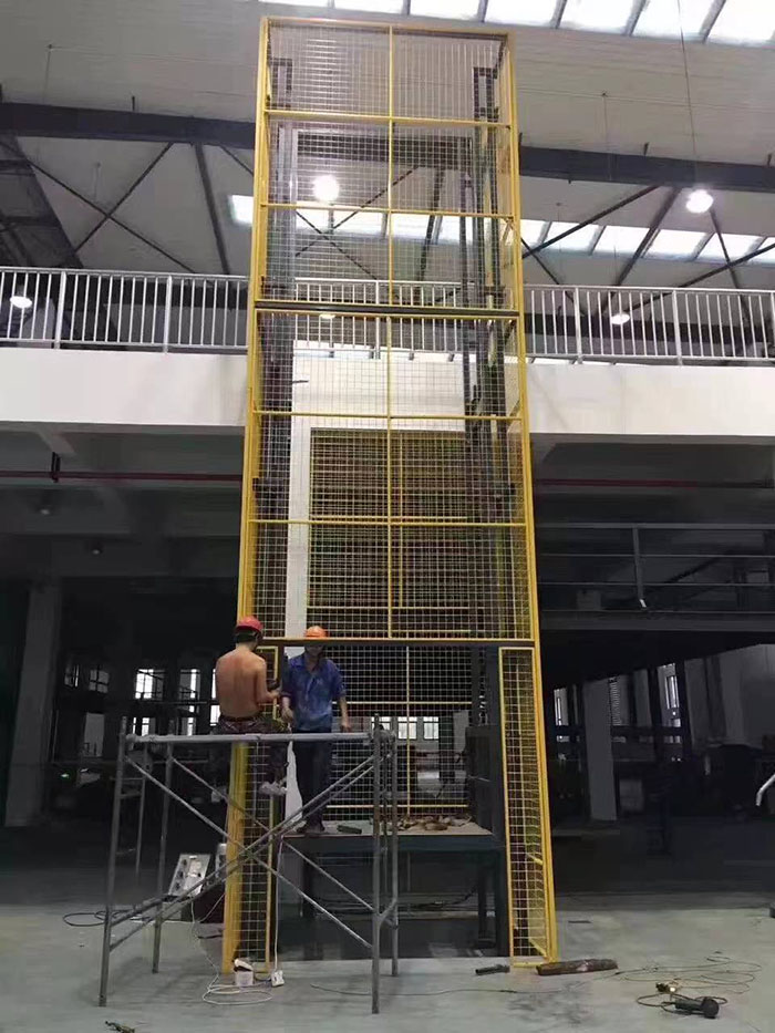 液壓升降貨梯